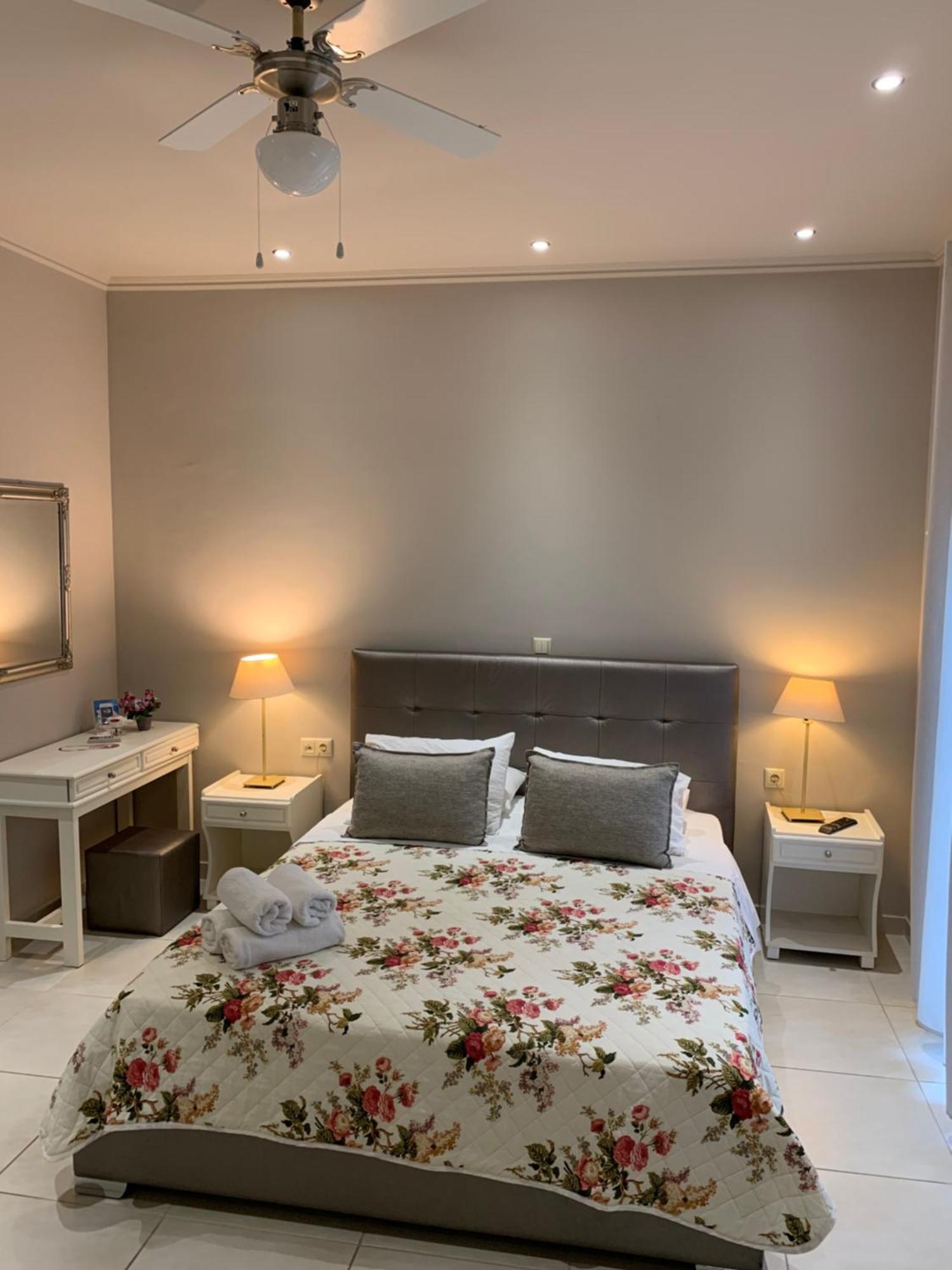 Luxury Studios Ath ลีเมนาส ภายนอก รูปภาพ